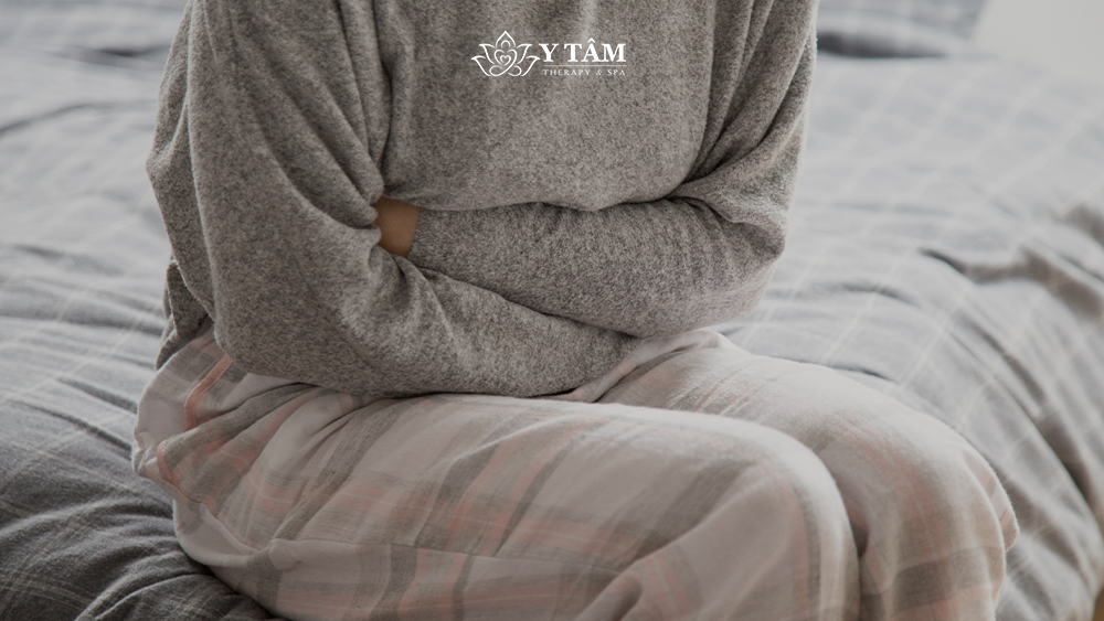 an-gi-khi-bi-dau-da-day